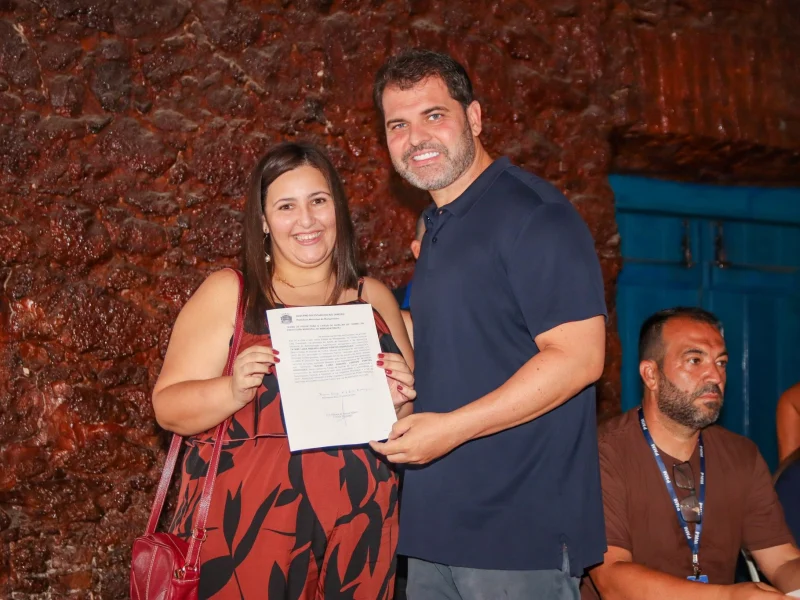 Prefeitura de Mangaratiba empossa 118 aprovados no último concurso para integrar a educação
