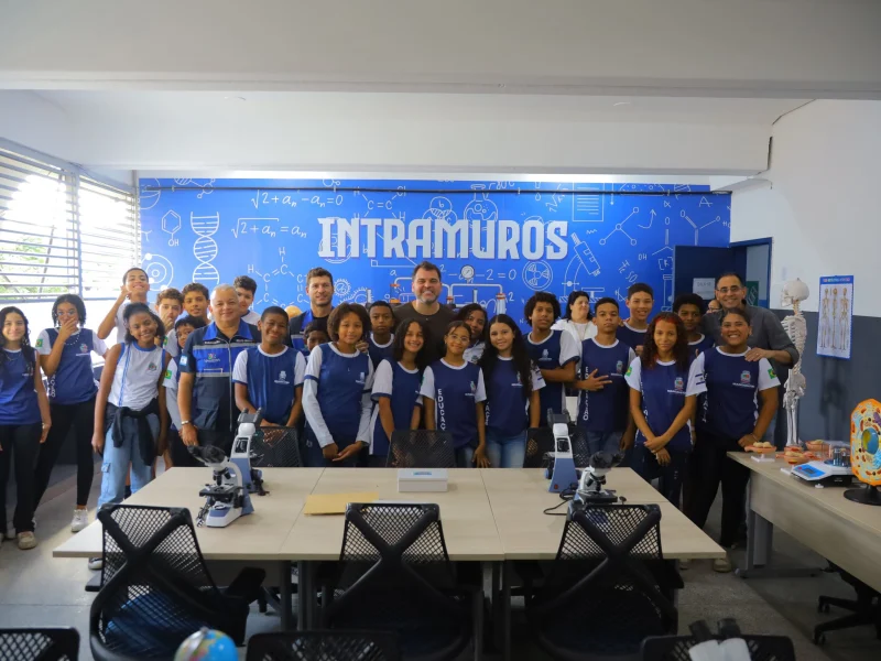 Escolas Municipais de Mangaratiba agora contam com laboratórios de iniciação científica