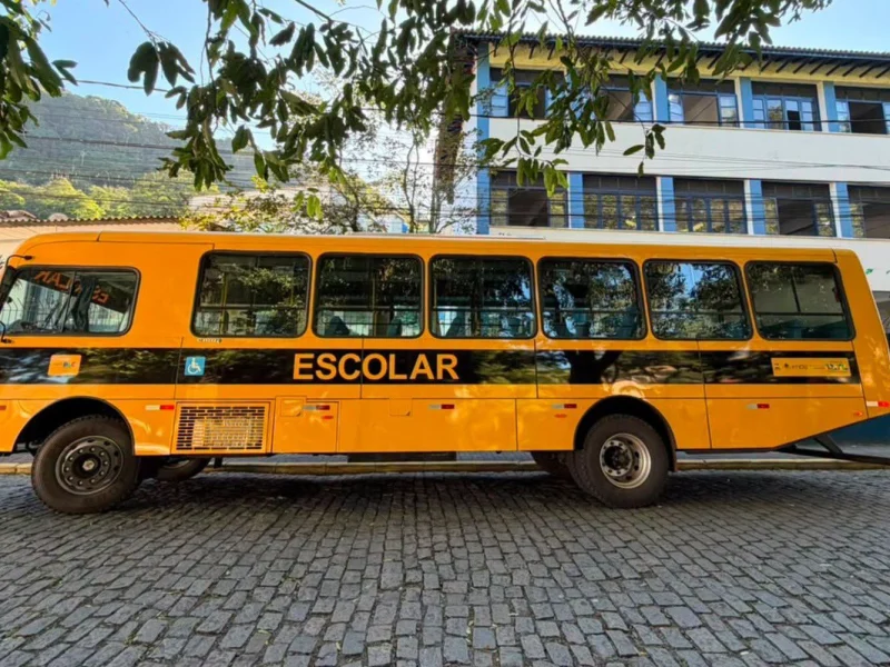 Reforço no transporte escolar: Mangaratiba recebe ônibus 0KM